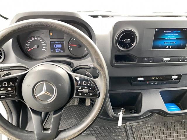 Mercedes Benz Sprinter image 7
