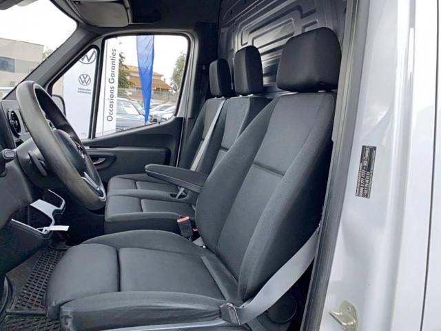 Mercedes Benz Sprinter image 5