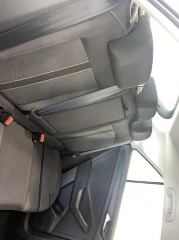 Volkswagen T-Roc image 2