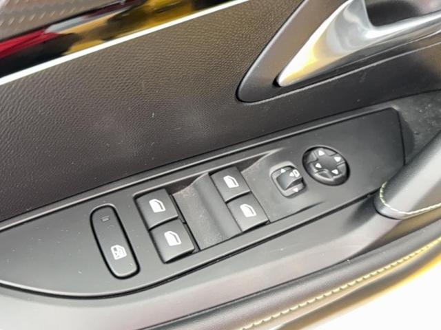 Peugeot 208 image 3