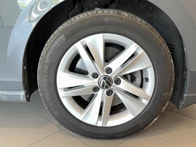 Volkswagen Golf Sw image 4