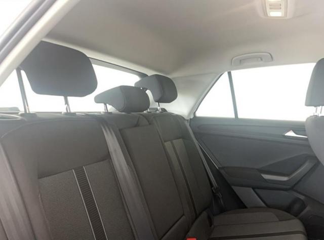 Volkswagen T-Roc image 3