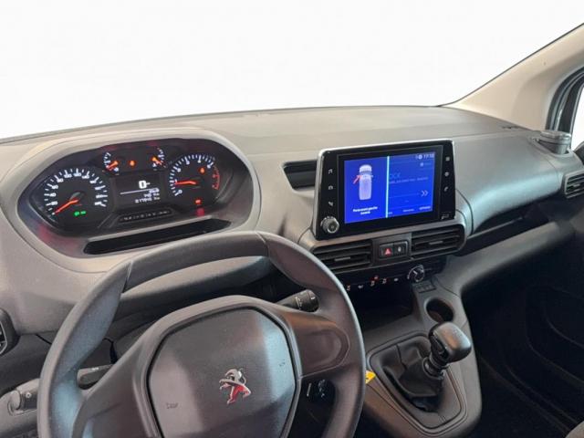 Peugeot Partner image 2