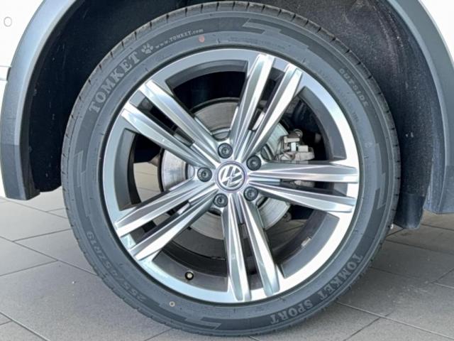 Volkswagen Tiguan image 9
