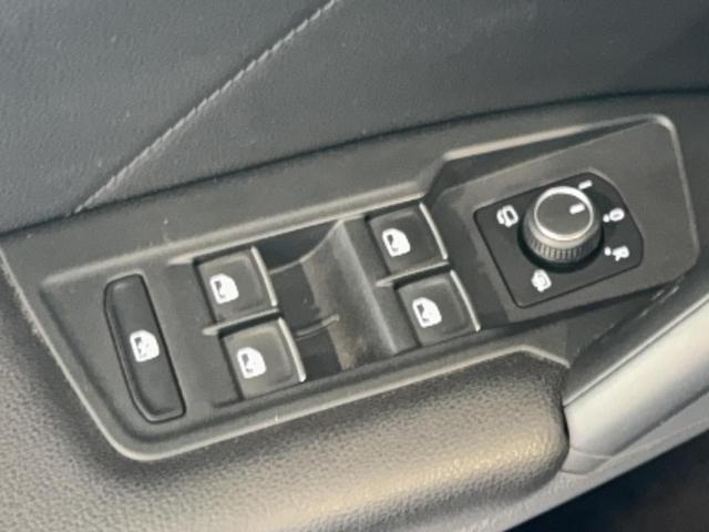 Volkswagen Tiguan image 9