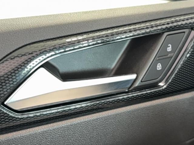 Volkswagen Polo image 1