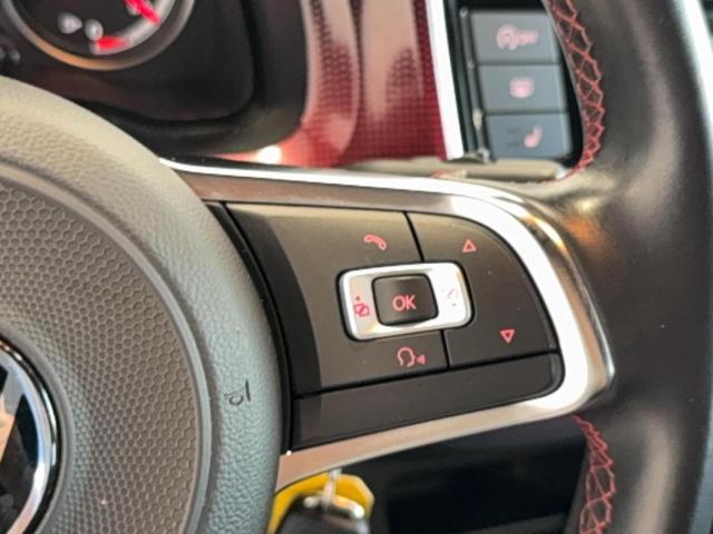Volkswagen Up! image 1