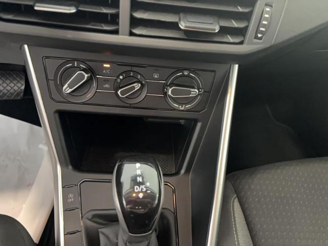Volkswagen Polo image 9