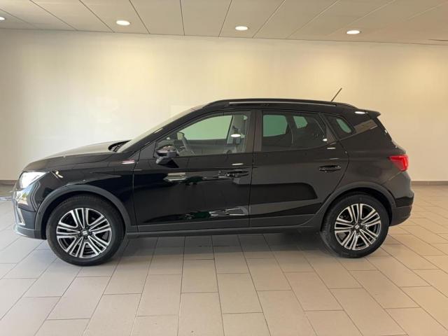 Seat Arona image 2