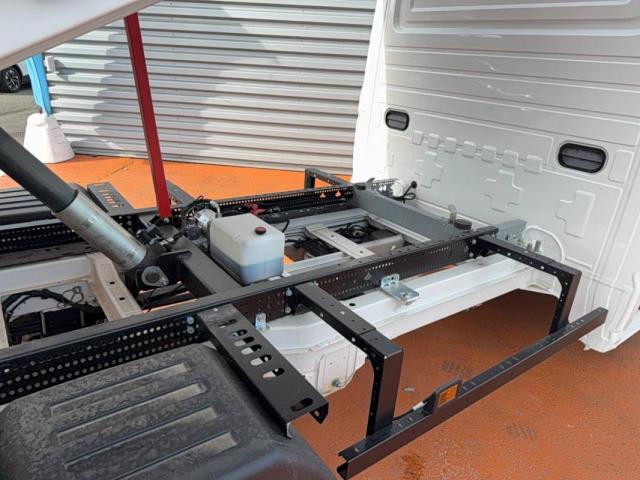 Volkswagen Crafter image 2
