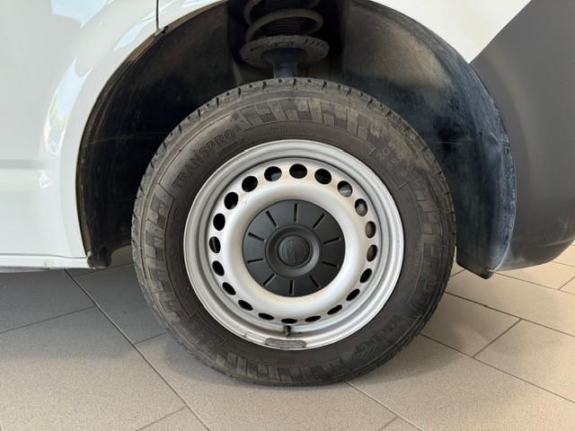 Volkswagen Transporter image 5