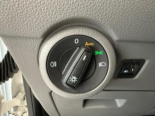 Volkswagen Transporter image 3