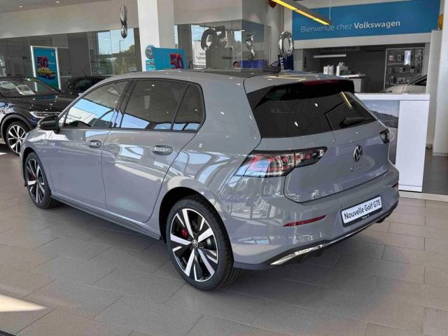 Volkswagen Golf image 6