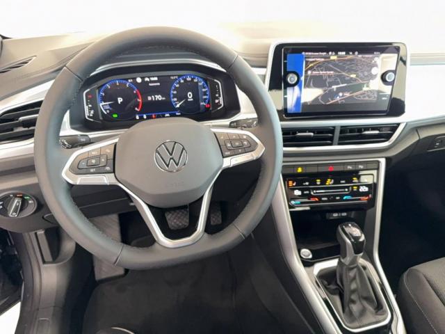 Volkswagen T-Roc image 9