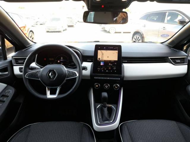 Renault Clio image 8