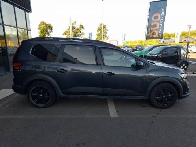 Dacia Jogger image 1