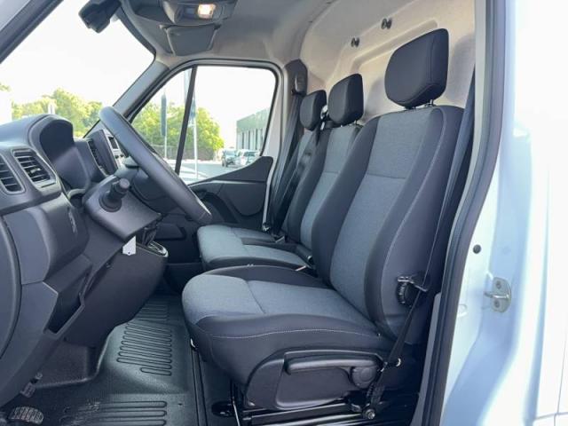 Renault Master image 3