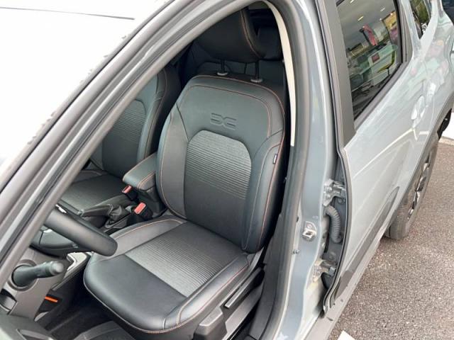 Dacia Duster image 1