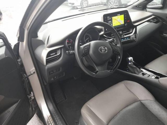 Toyota C-Hr image 6