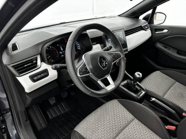 Renault Clio image 9
