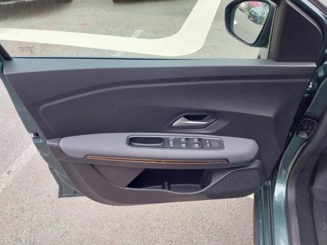 Dacia Sandero image 1