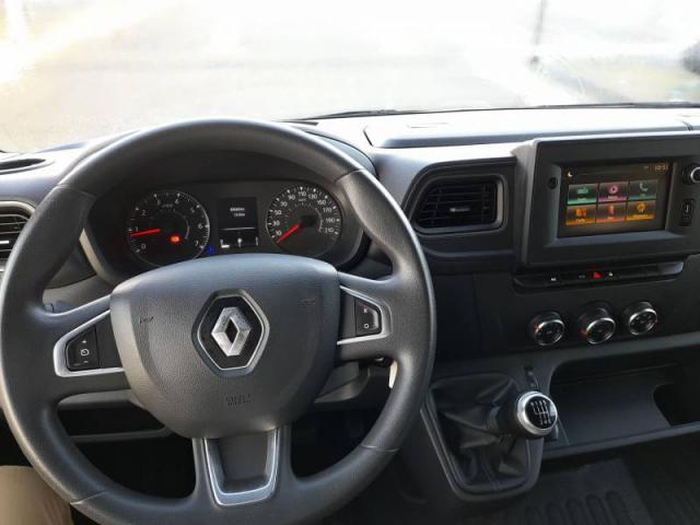 Renault Master image 9