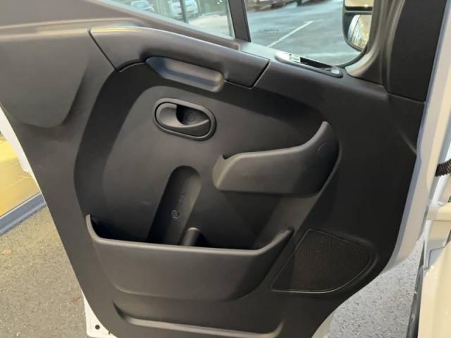 Renault Master image 6