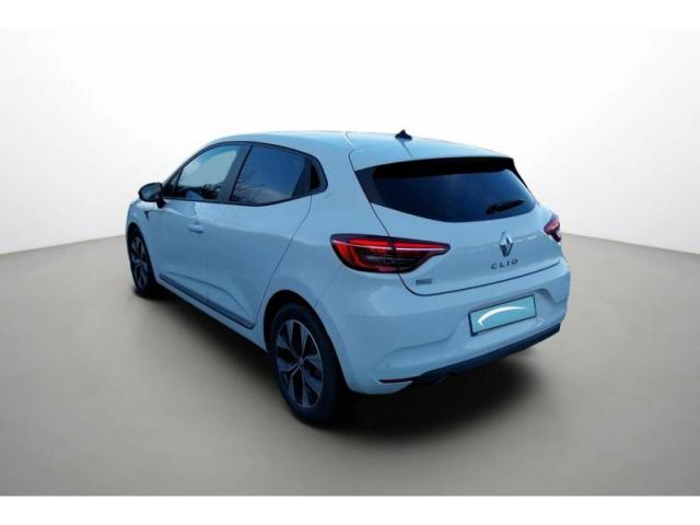 Renault Clio image 2