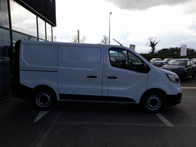 Renault Trafic image 8