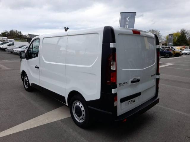 Renault Trafic image 2