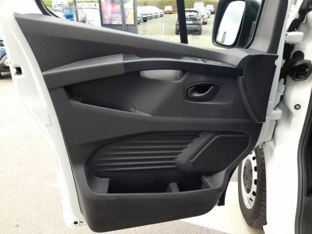 Renault Trafic image 4