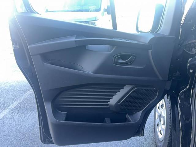 Renault Trafic image 6