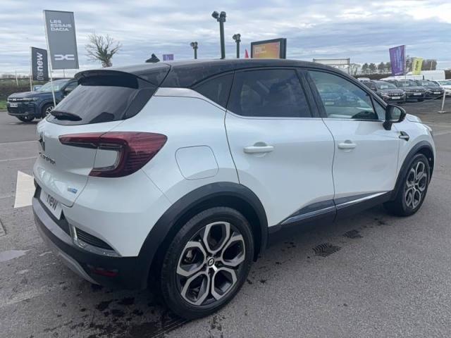 Renault Captur image 9