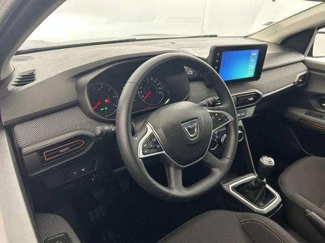 Dacia Sandero image 1