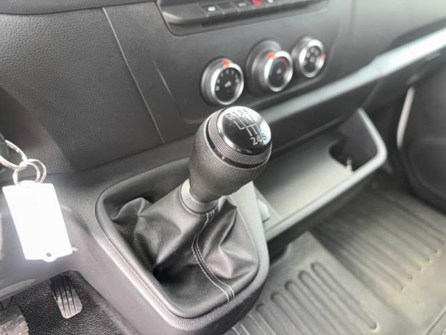 Renault Master image 7