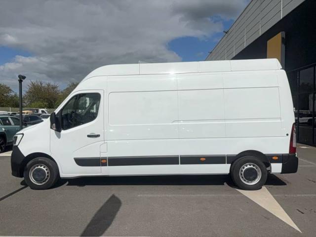 Renault Master image 2