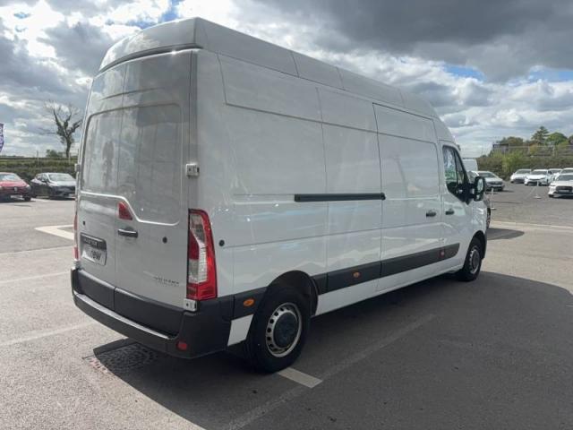 Renault Master image 1