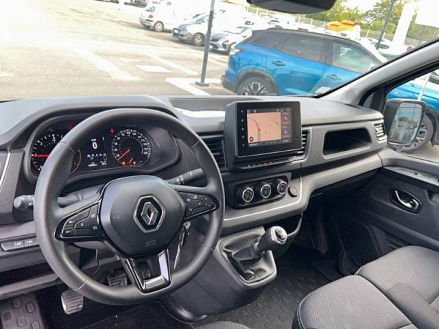 Renault Trafic image 3