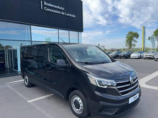 Renault Trafic image 2