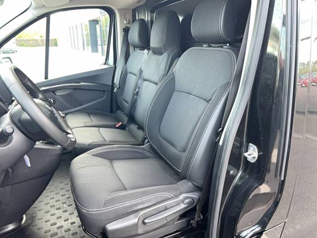 Renault Trafic image 7