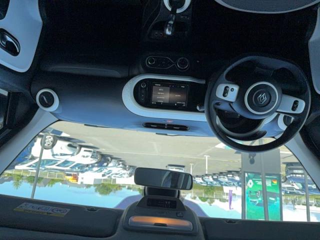 Renault Twingo image 6