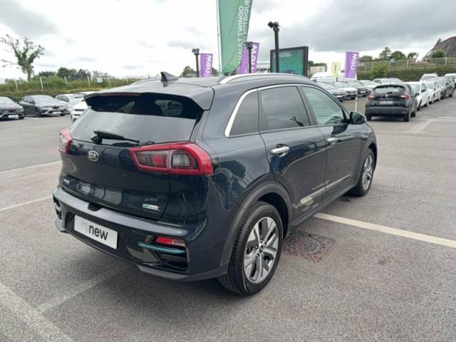 Kia Niro image 8