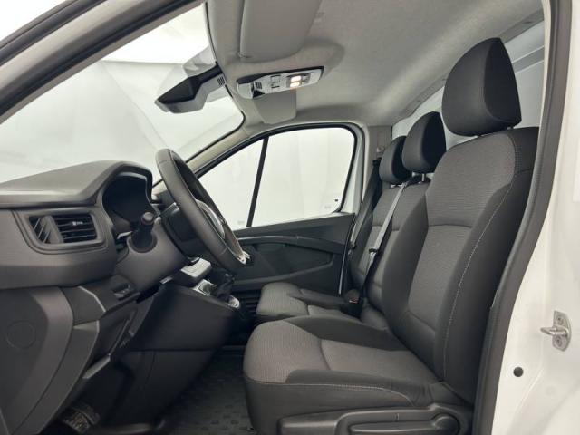 Renault Trafic image 4
