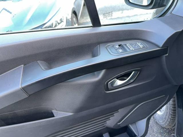 Renault Trafic image 9