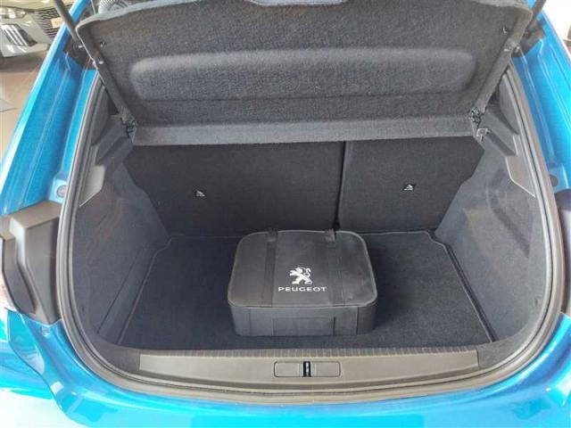 Peugeot 208 image 1