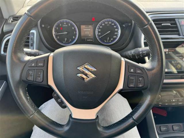 Suzuki S-Cross image 2
