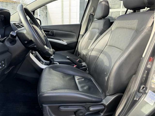 Suzuki S-Cross image 4