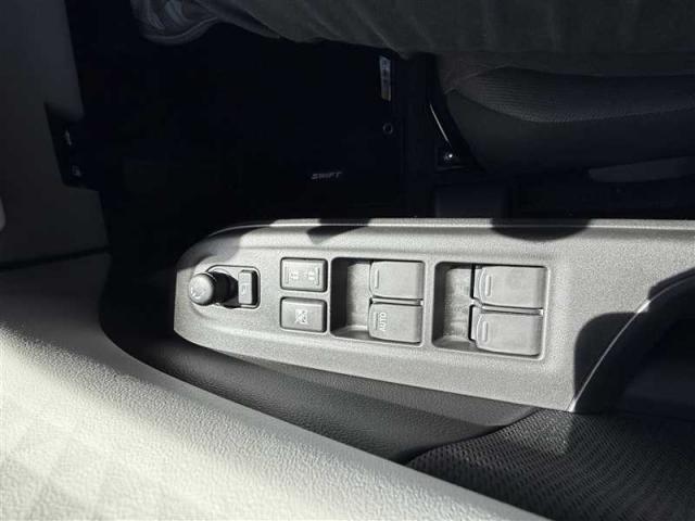 Suzuki Swift image 1