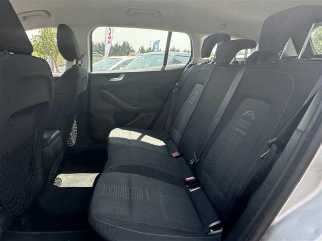 Ford Focus image 2