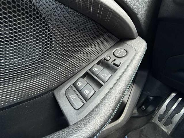 Bmw 118 image 2
